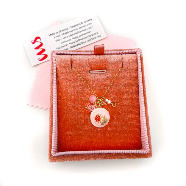 Melanie-SHERMAN-Vintage-Japanese-Rose-Porcelain-Pendant-Necklace-Swarovski-Crystals-handmade-Glass-Beads-Natural-Freshwater-Pearls-04-small